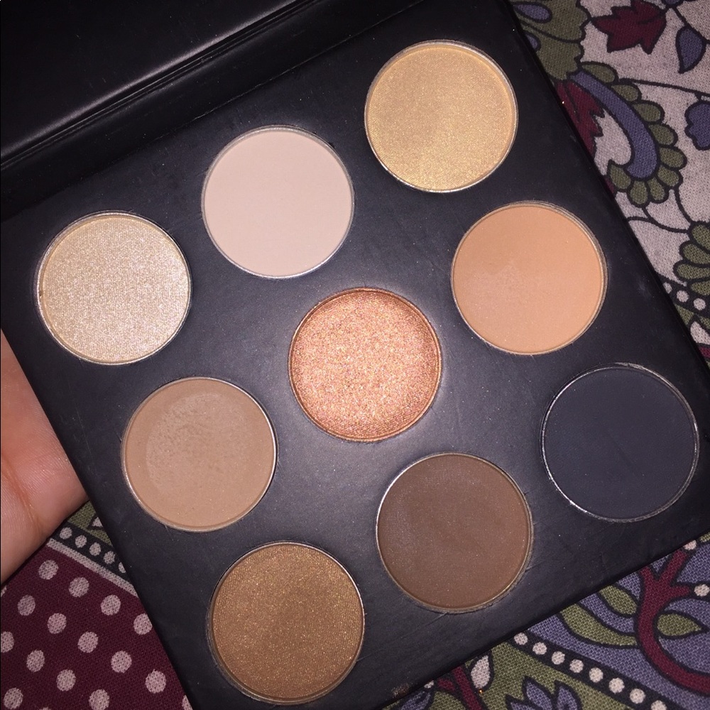 Gorgeous on the go palette
